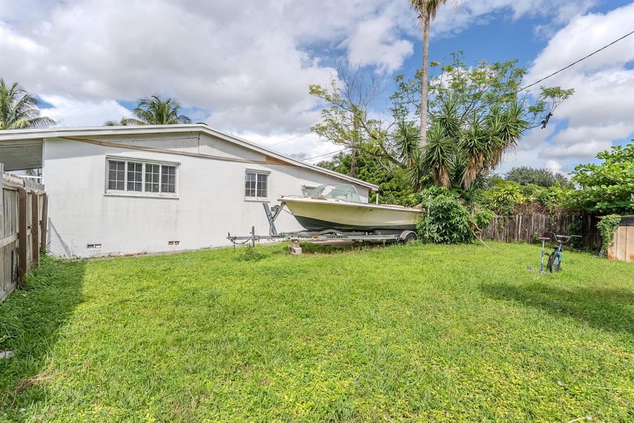 2011 SW 97th Terrace , Miramar, FL 33025 Photo