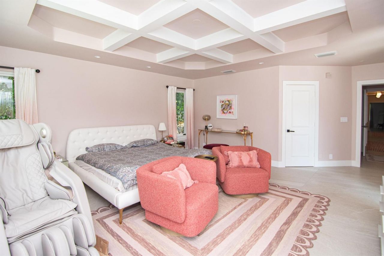 8208 Twin Lake Drive , Boca Raton, FL 33496 Photo