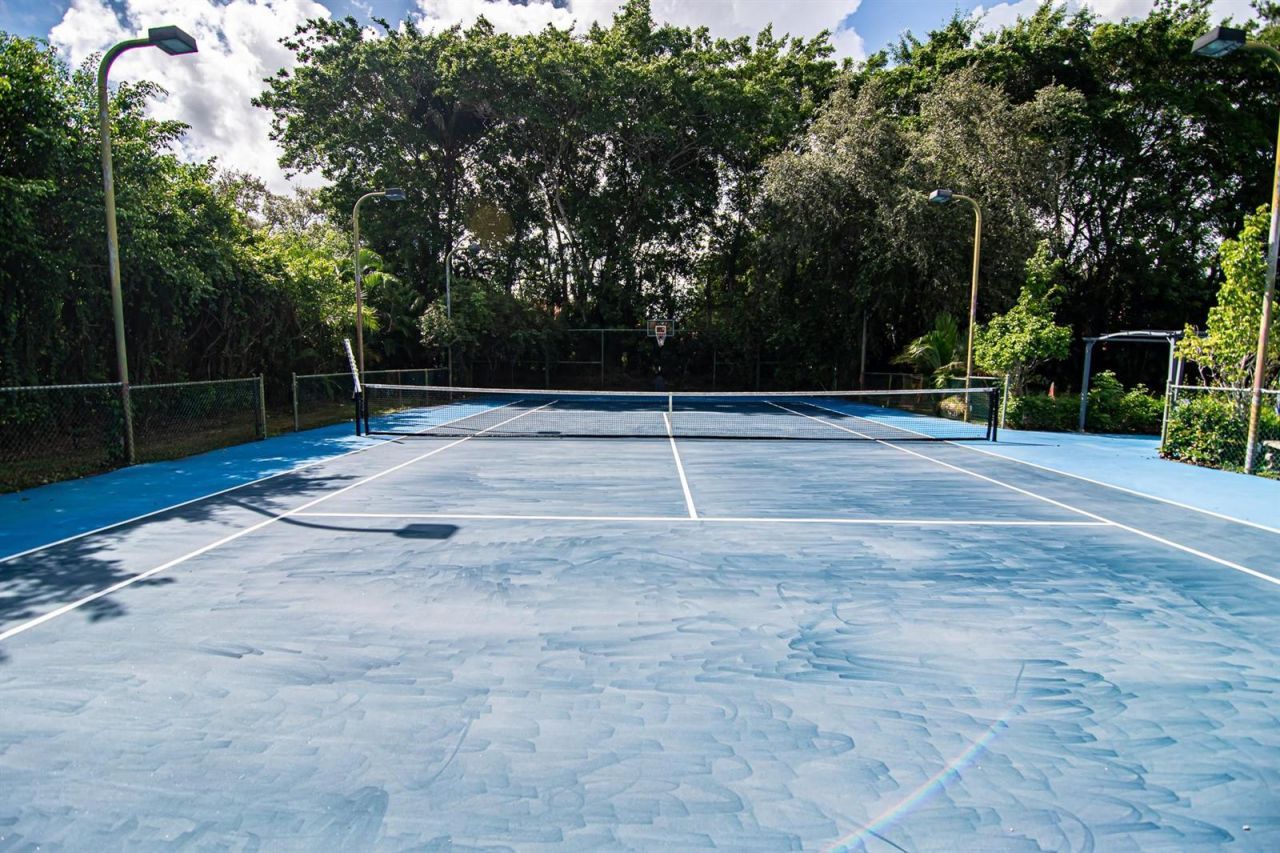 8208 Twin Lake Drive , Boca Raton, FL 33496 Photo