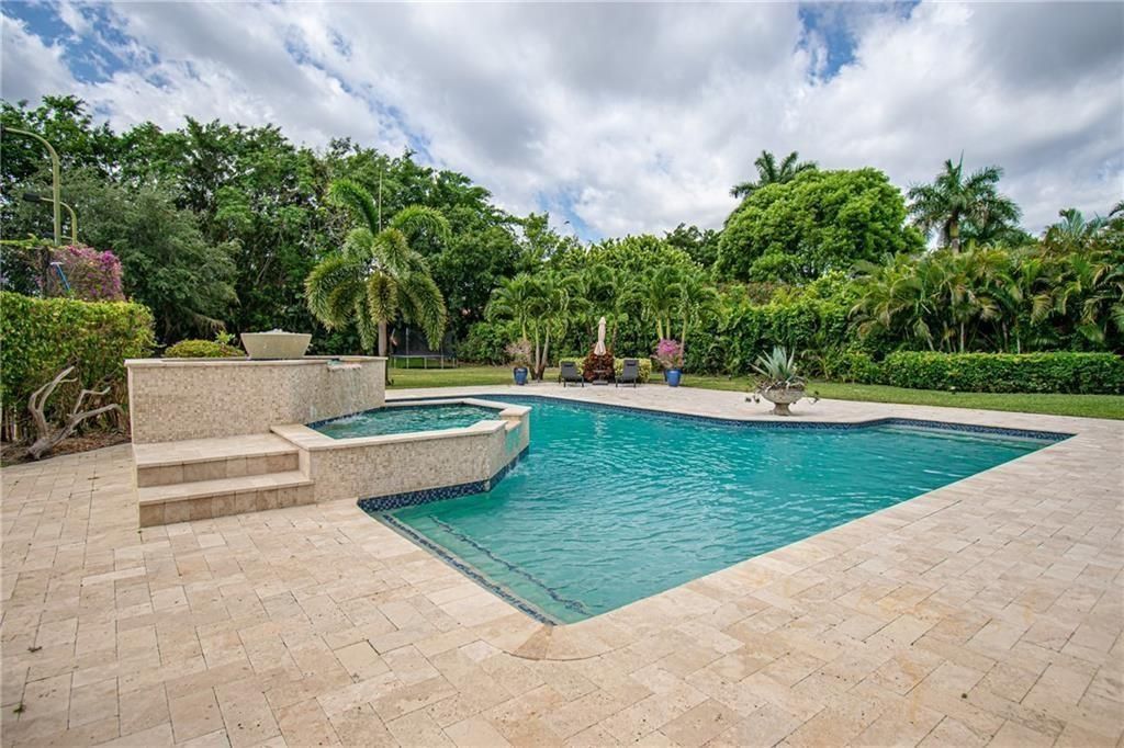 8208 Twin Lake Drive , Boca Raton, FL 33496 Photo