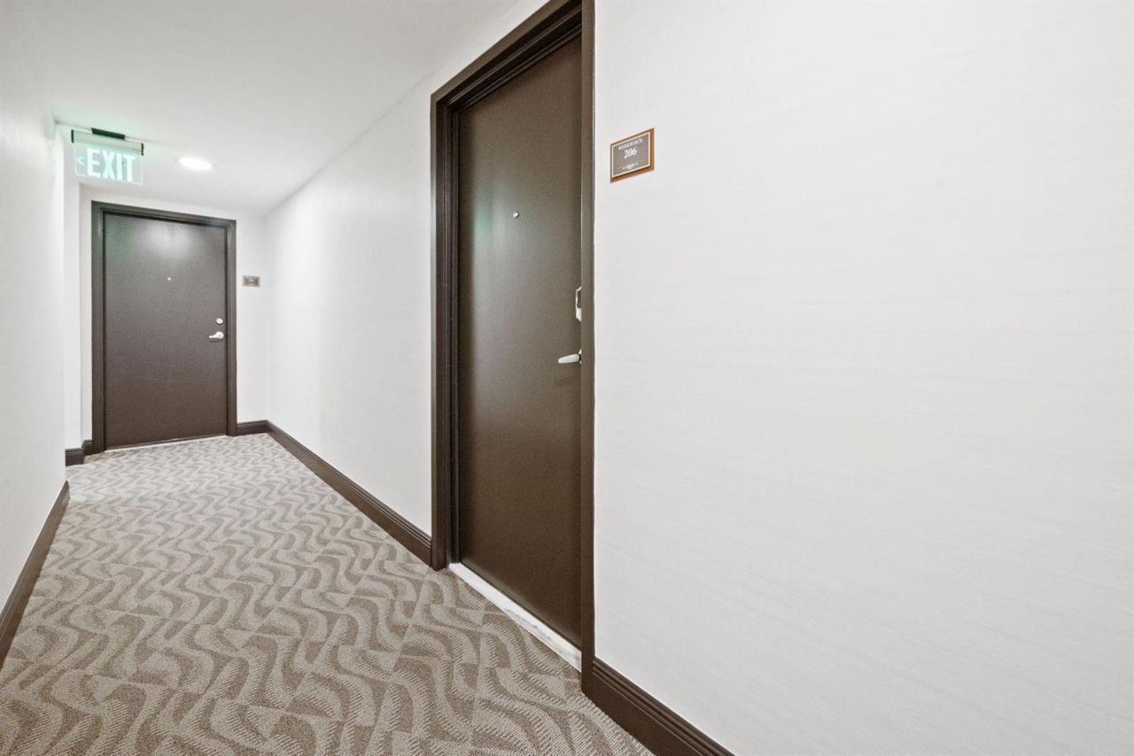 2011 N Ocean Boulevard , Unit 206, Fort Lauderdale, FL 33305 Photo