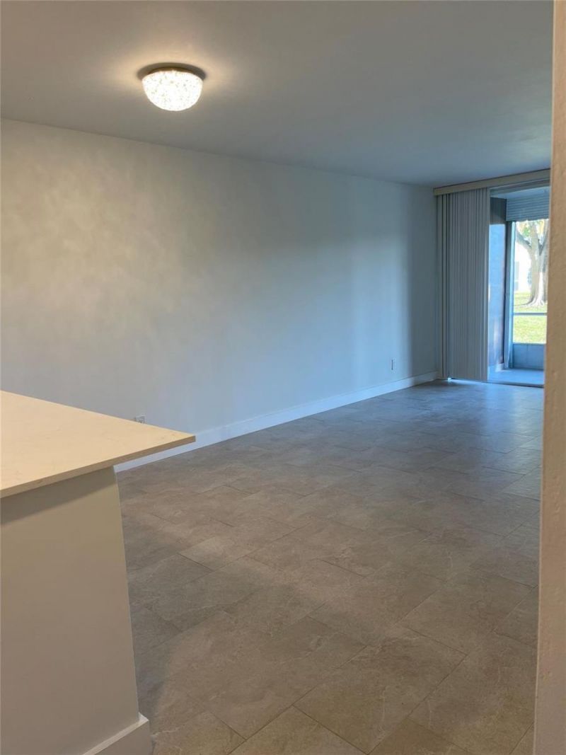 5890 NW 64th Avenue , Unit 103, Fort Lauderdale, FL 33319 Photo