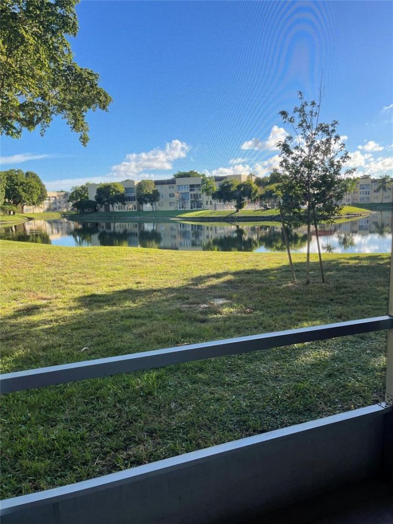 5890 NW 64th Avenue , Unit 103, Fort Lauderdale, FL 33319 Photo
