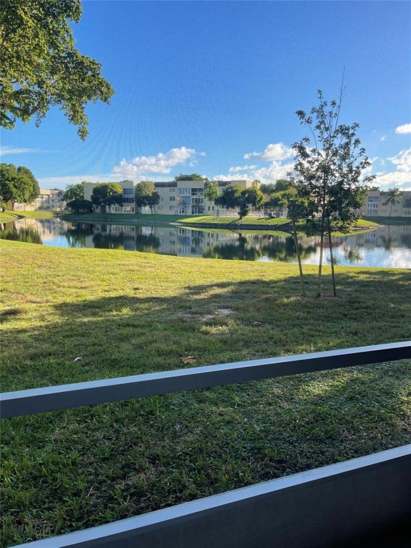 5890 NW 64th Avenue , Unit 103, Fort Lauderdale, FL 33319 Photo