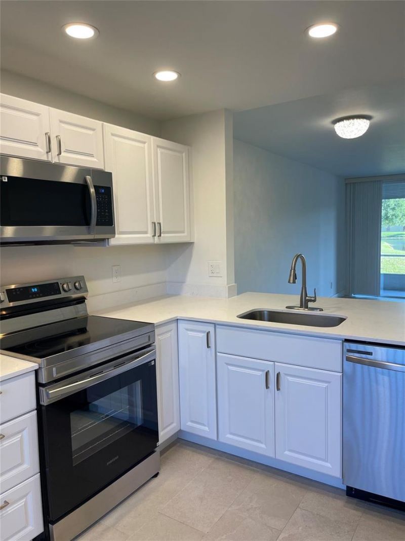 5890 NW 64th Avenue , Unit 103, Fort Lauderdale, FL 33319 Photo