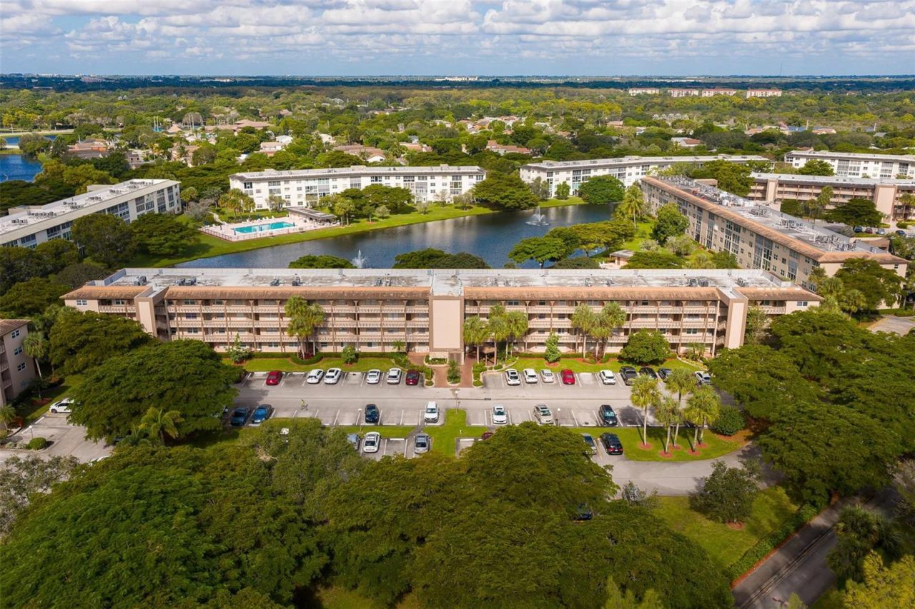 1703 Andros Isle , Unit G4, Coconut Creek, FL 33066 Photo