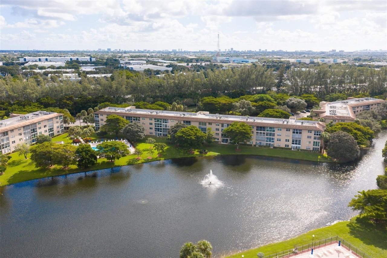 1703 Andros Isle , Unit G4, Coconut Creek, FL 33066 Photo