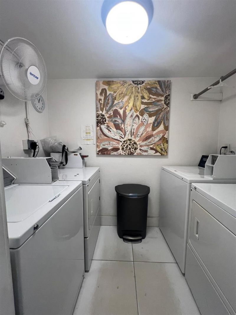 2811 NE 51st Street , Unit 6, Fort Lauderdale, FL 33308 Photo