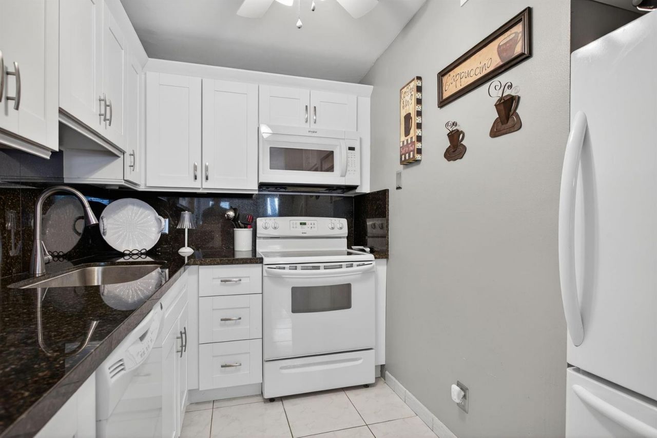 2850 NE 14th Street Causeway , Unit 107, Pompano Beach, FL 33062 Photo