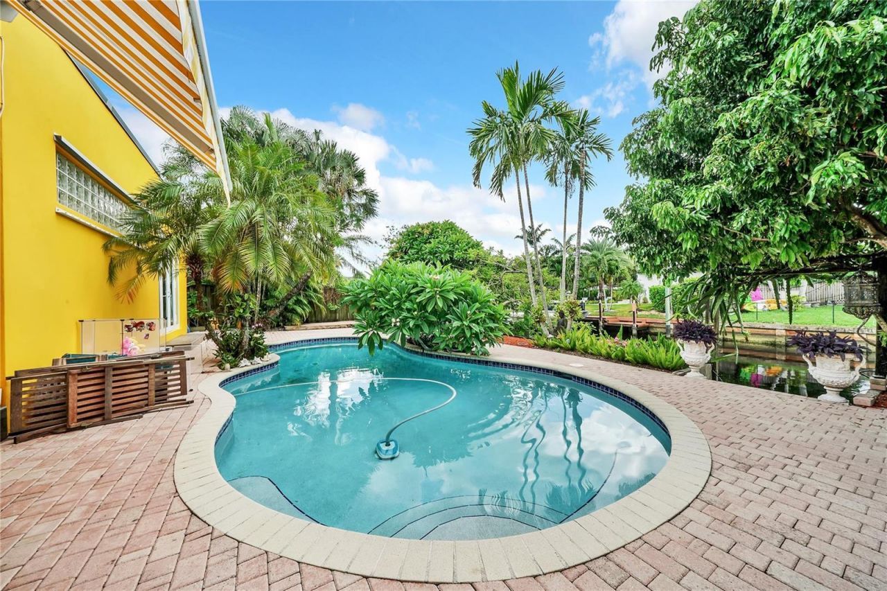 2631 Okeechobee Lane , Fort Lauderdale, FL 33312 Photo