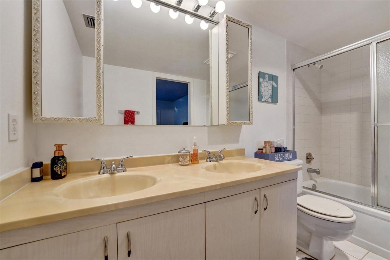 2505 Antigua Terrace , Unit L3, Coconut Creek, FL 33066 Photo