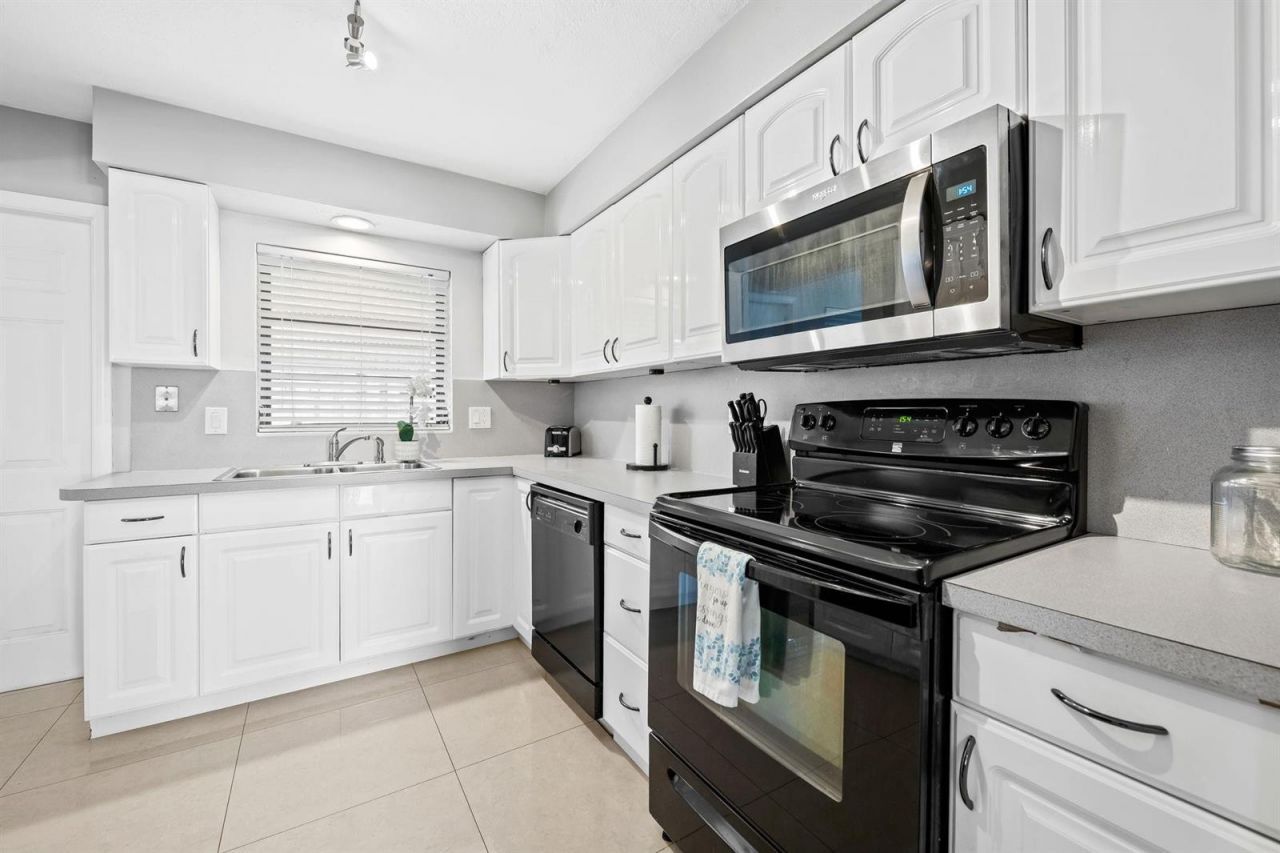 1601 NE 63rd Street , Fort Lauderdale, FL 33334 Photo