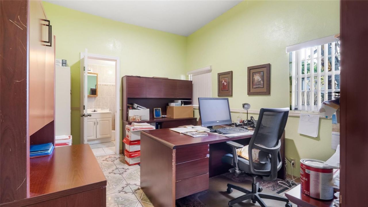 117 SW 1st Avenue , Hallandale Beach, FL 33009 Photo