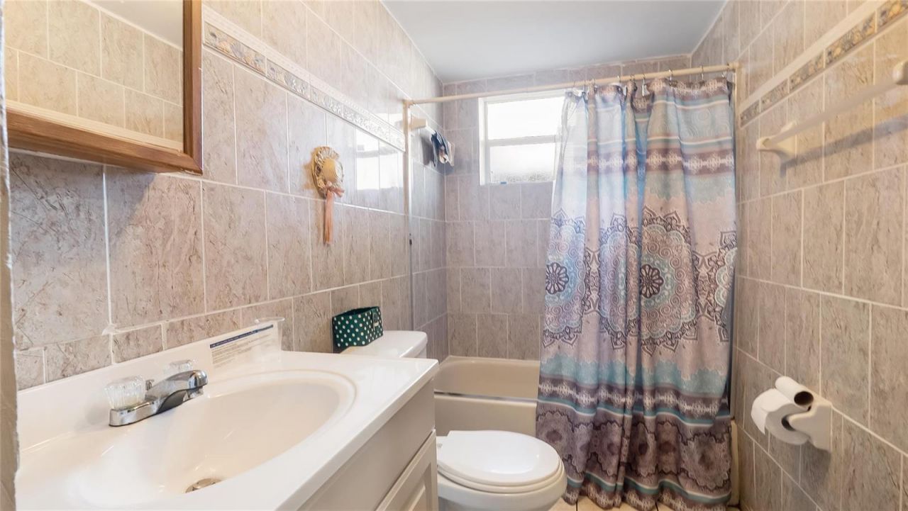 117 SW 1st Avenue , Hallandale Beach, FL 33009 Photo