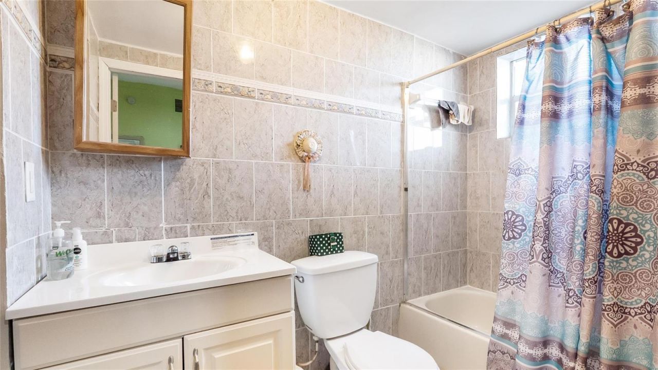 117 SW 1st Avenue , Hallandale Beach, FL 33009 Photo