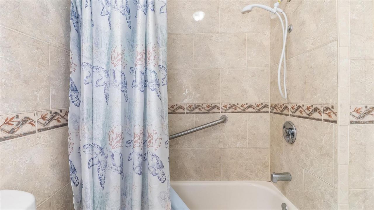 117 SW 1st Avenue , Hallandale Beach, FL 33009 Photo