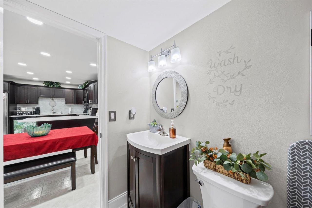 747 NW 30th Avenue , Unit D, Delray Beach, FL 33445 Photo