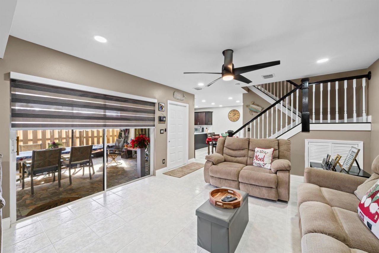 747 NW 30th Avenue , Unit D, Delray Beach, FL 33445 Photo