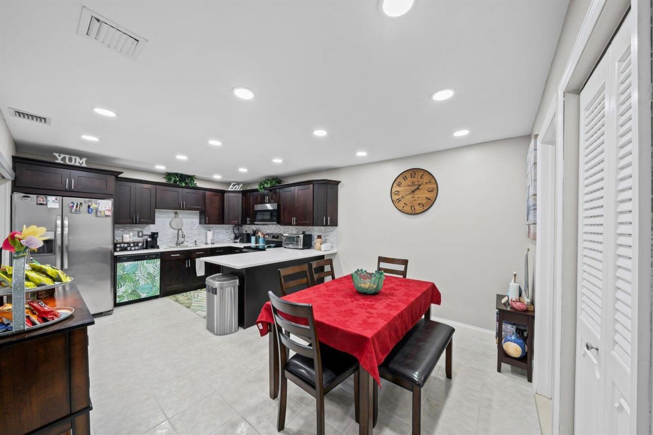 747 NW 30th Avenue , Unit D, Delray Beach, FL 33445 Photo