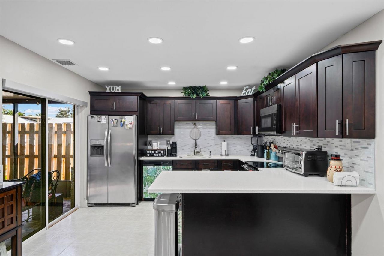 747 NW 30th Avenue , Unit D, Delray Beach, FL 33445 Photo