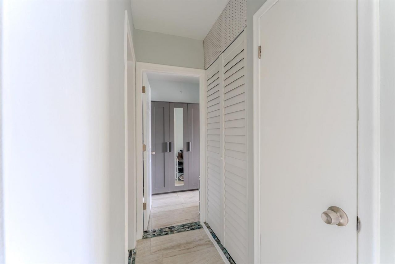 6260 NE 18th Avenue , Unit 824, Fort Lauderdale, FL 33334 Photo