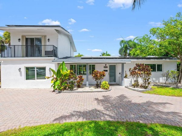 865 NE 23rd Terrace , Pompano Beach, FL 33062