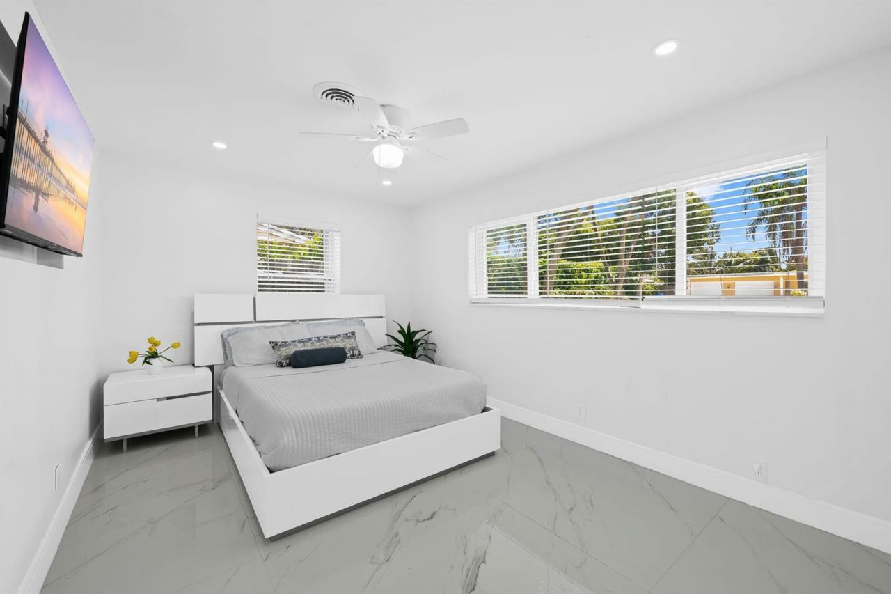 865 NE 23rd Terrace , Pompano Beach, FL 33062 Photo