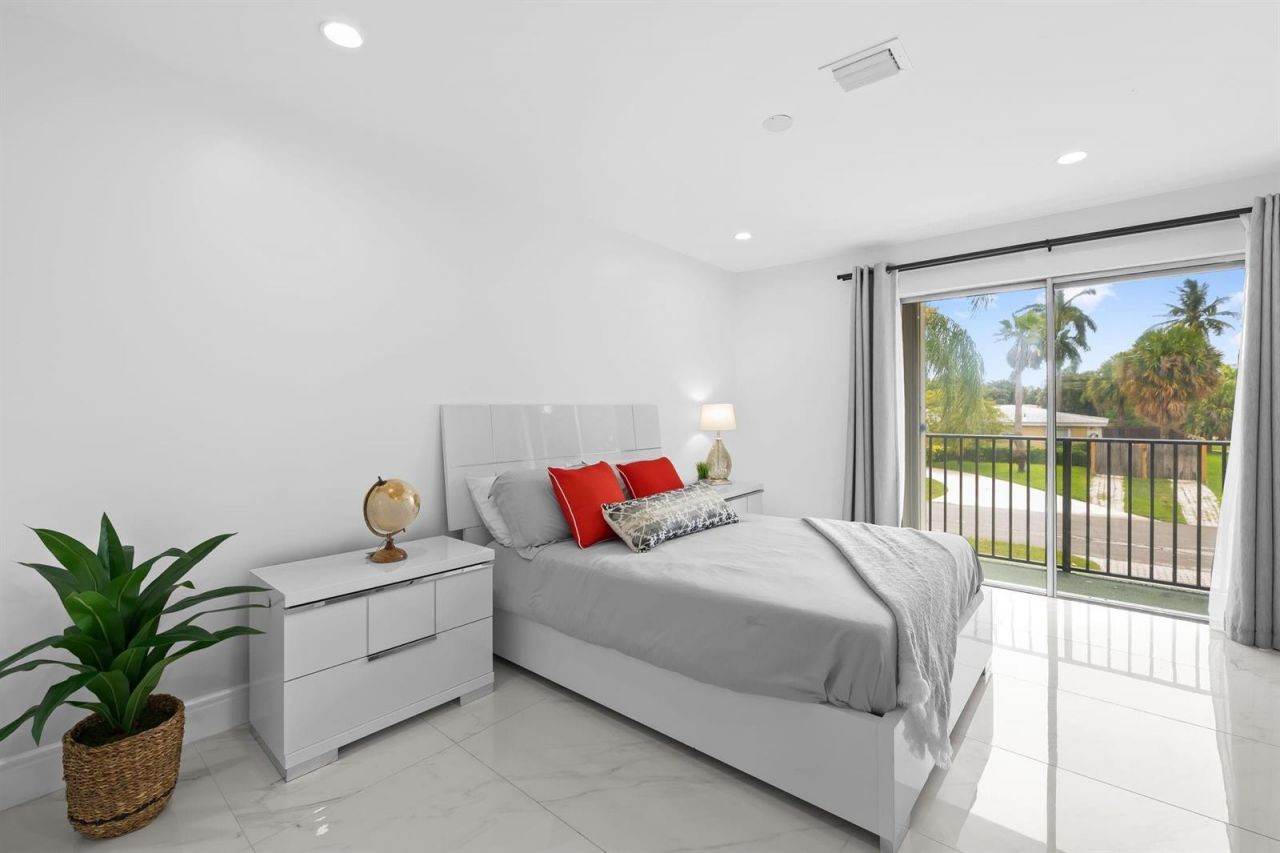 865 NE 23rd Terrace , Pompano Beach, FL 33062 Photo