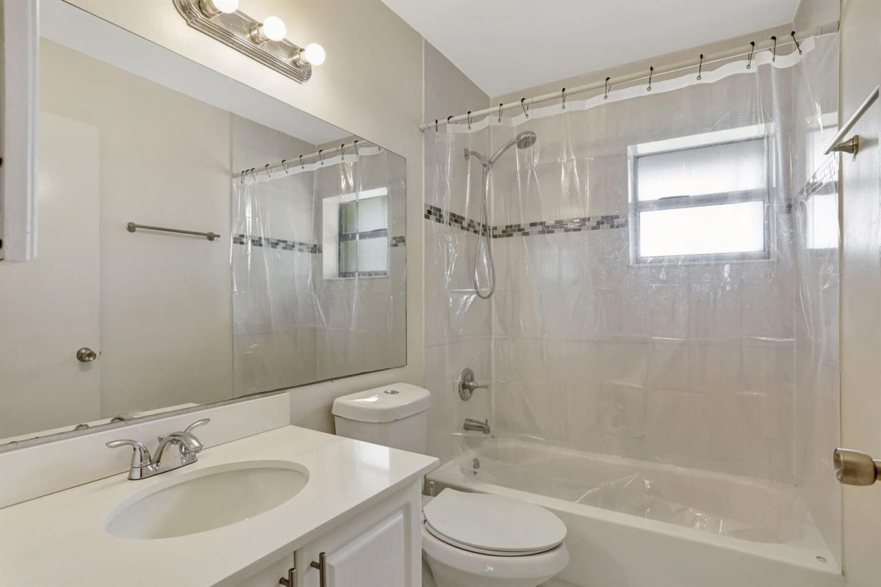2748 S Carambola Circle , Unit 1923, Coconut Creek, FL 33066 Photo