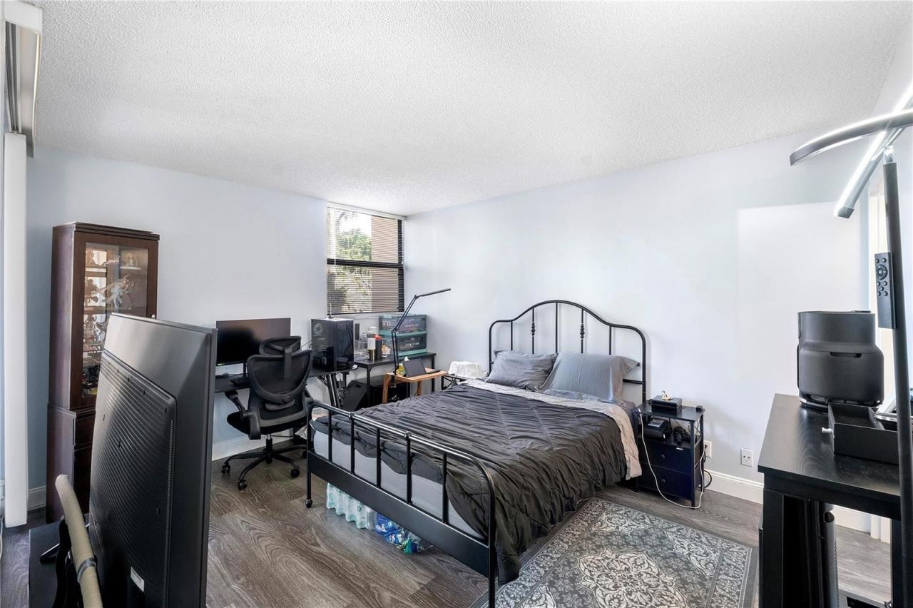 8437 Forest Hills Drive , Unit 203, Coral Springs, FL 33065 Photo