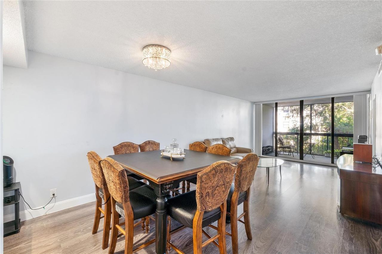 8437 Forest Hills Drive , Unit 203, Coral Springs, FL 33065 Photo