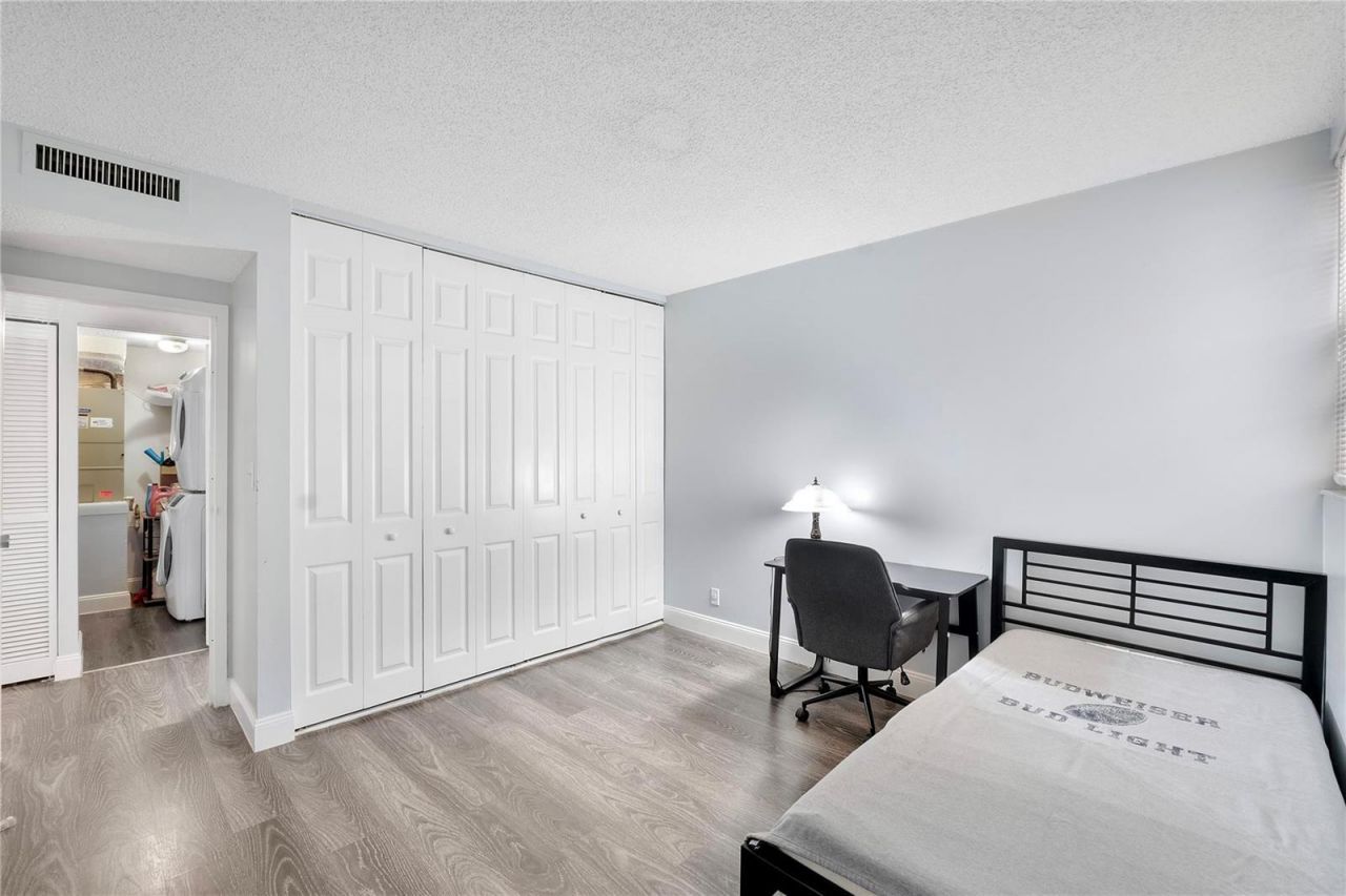 8437 Forest Hills Drive , Unit 203, Coral Springs, FL 33065 Photo