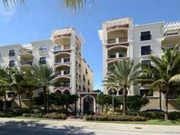 2401 N Ocean Boulevard , Unit 702, Fort Lauderdale, FL 33305