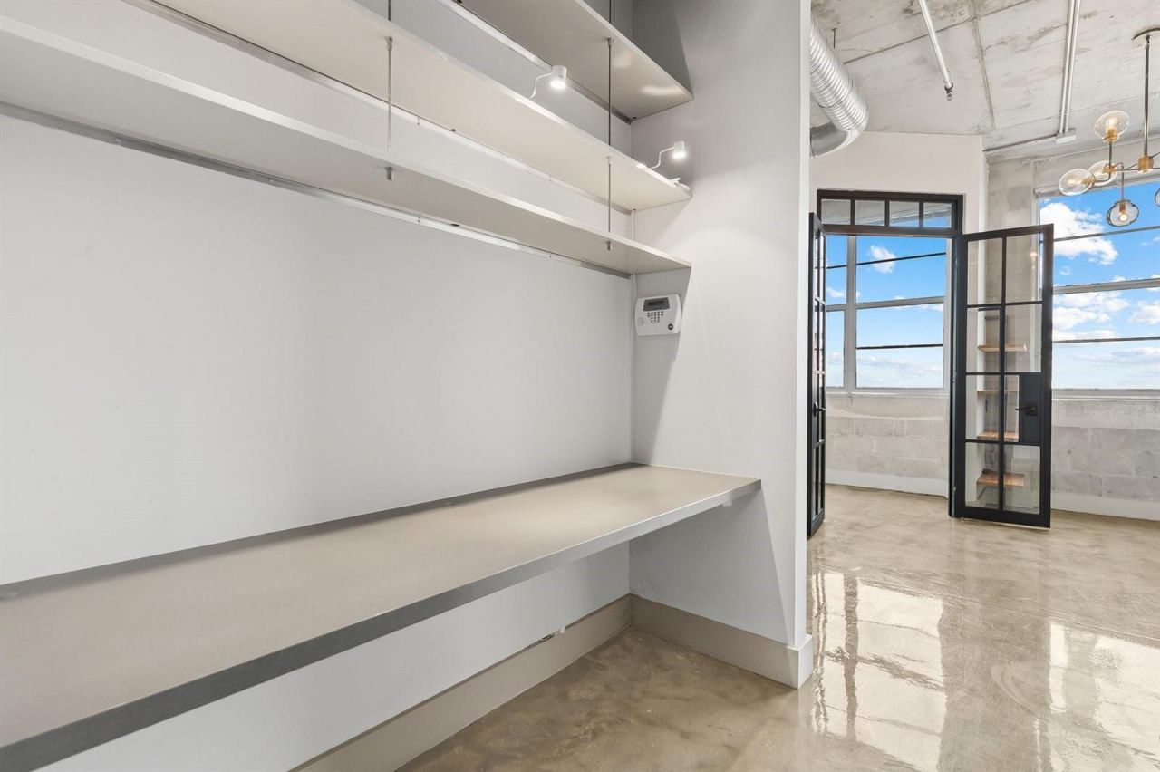 445 N Andrews Avenue , Unit 404, Fort Lauderdale, FL 33301 Photo