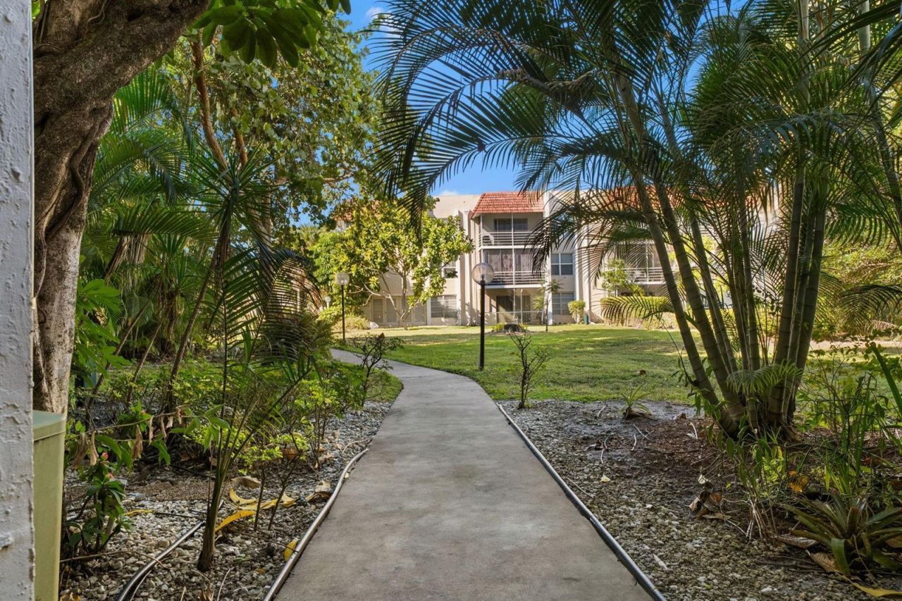3511 Inverrary Drive , Unit 208, Lauderhill, FL 33319 Photo