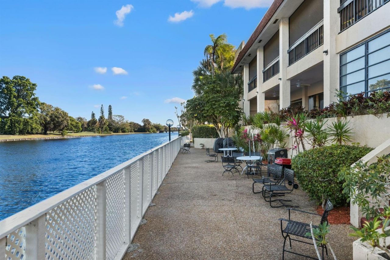 3511 Inverrary Drive , Unit 208, Lauderhill, FL 33319 Photo