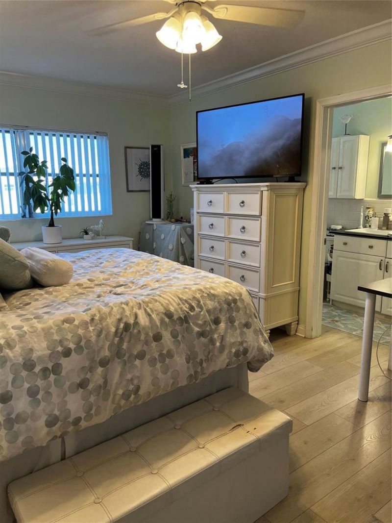 2734 NE 27th Court , Unit 22, Lighthouse Point, FL 33064 Photo