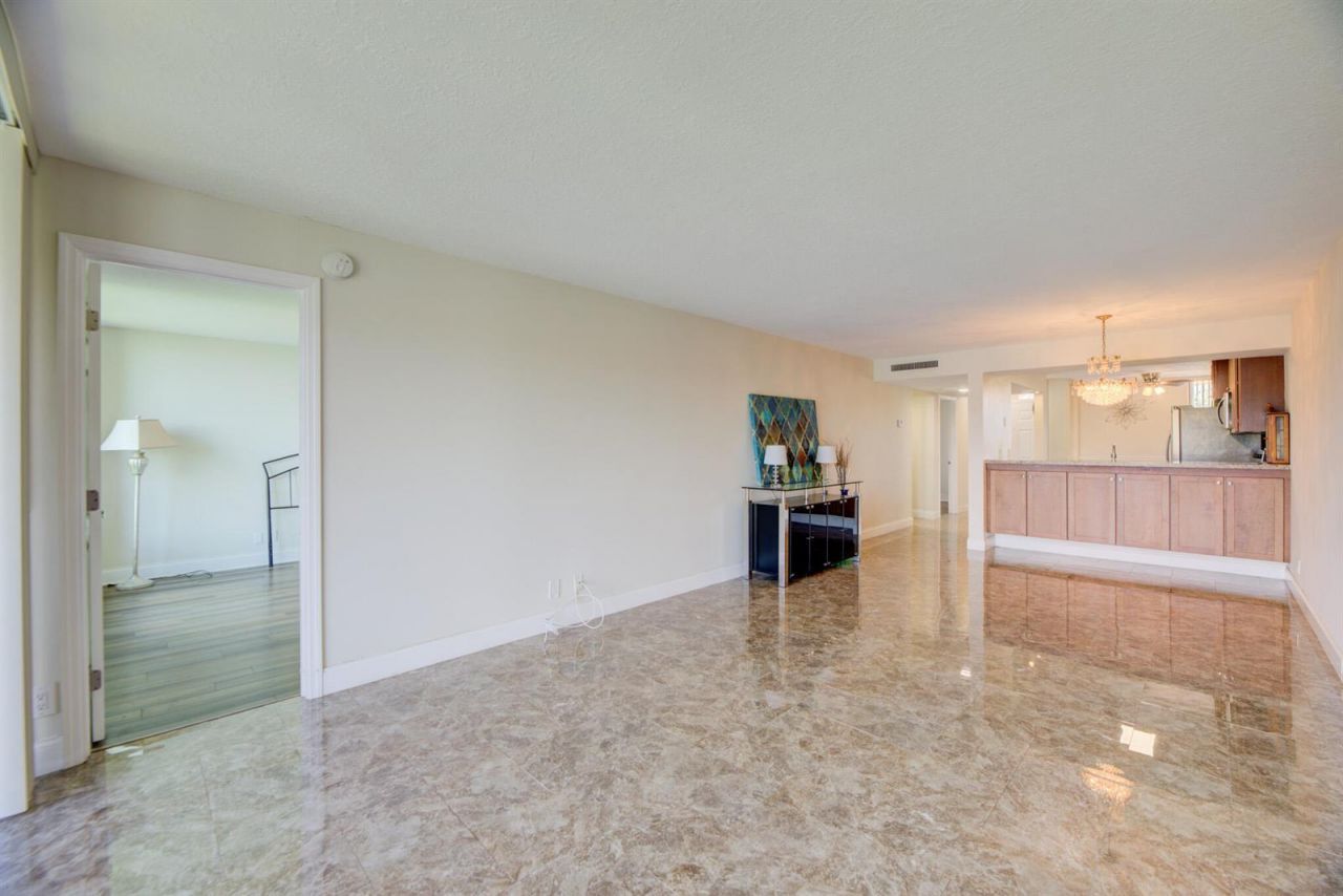 5926 Coral Lake Drive , Unit 302, Margate, FL 33063 Photo