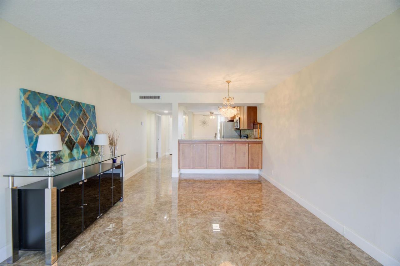 5926 Coral Lake Drive , Unit 302, Margate, FL 33063 Photo