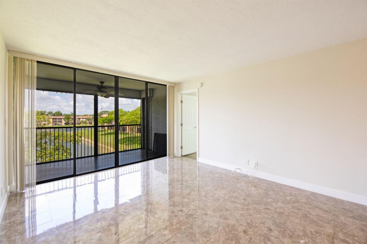 5926 Coral Lake Drive , Unit 302, Margate, FL 33063 Photo