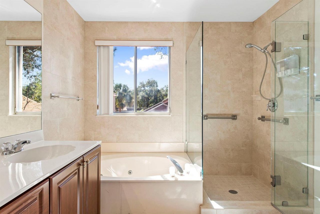 10320 NW 10th Court , Plantation, FL 33322 Photo