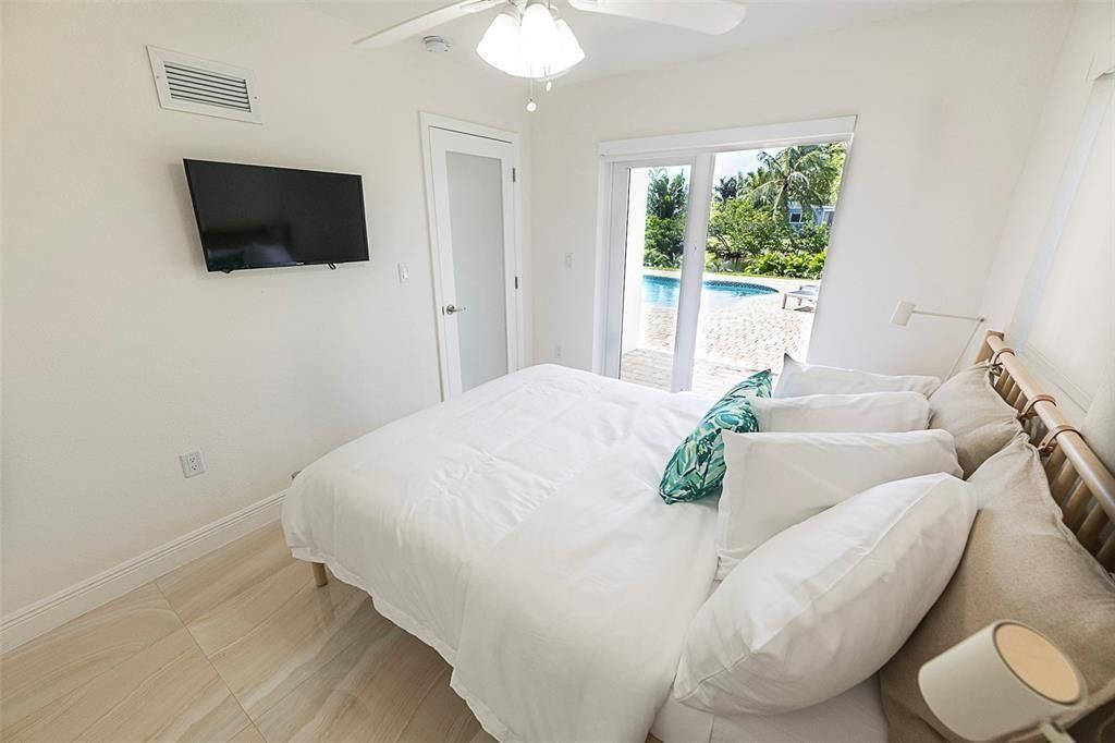1162 Hayes Street , Hollywood, FL 33019 Photo