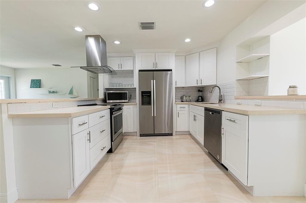 1162 Hayes Street , Hollywood, FL 33019 Photo