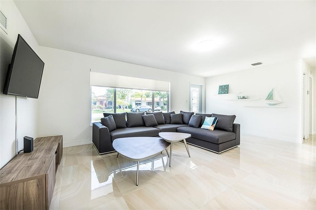 1162 Hayes Street , Hollywood, FL 33019 Photo