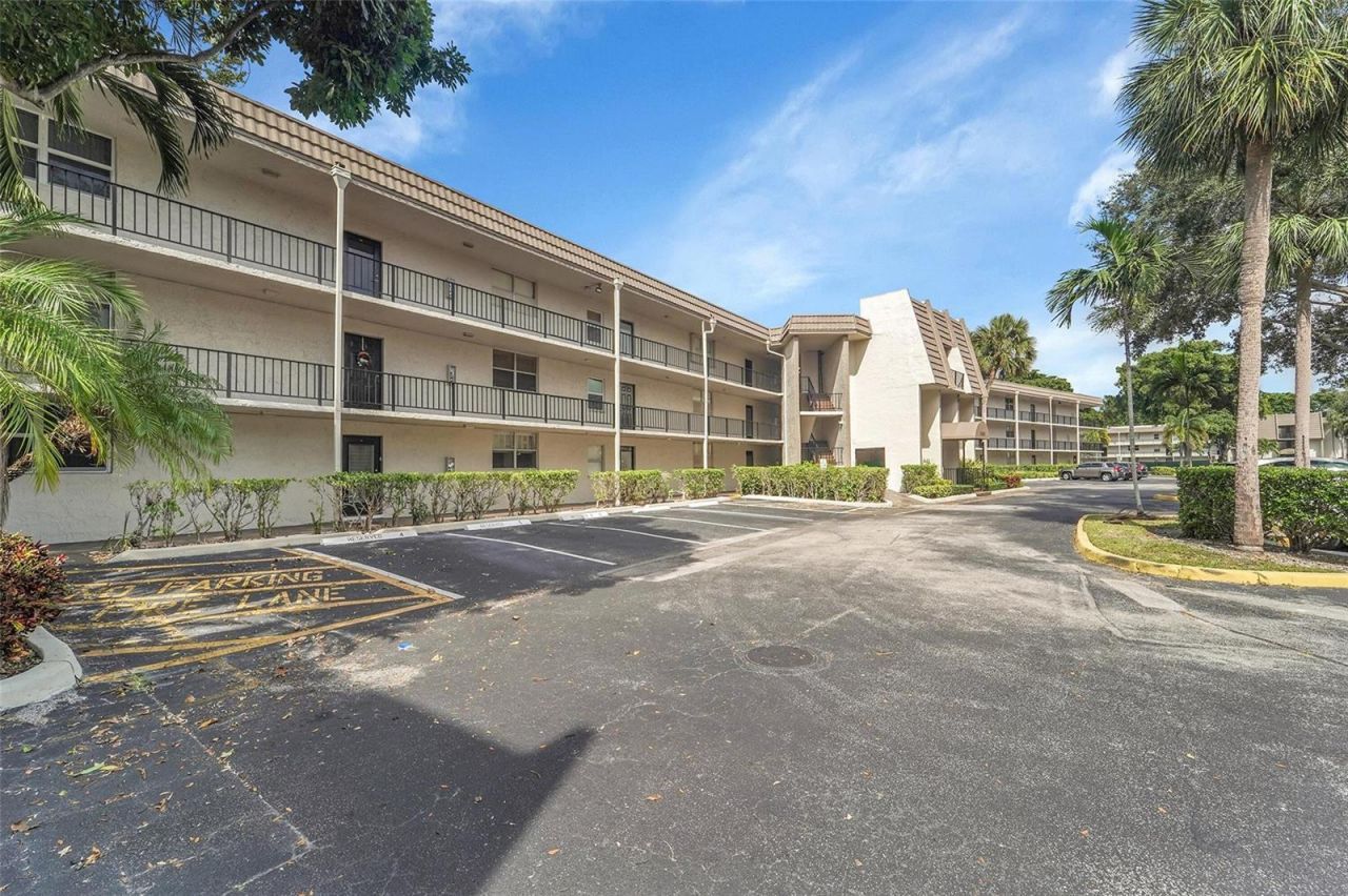 9360 Lime Bay Boulevard , Unit 207, Tamarac, FL 33321 Photo