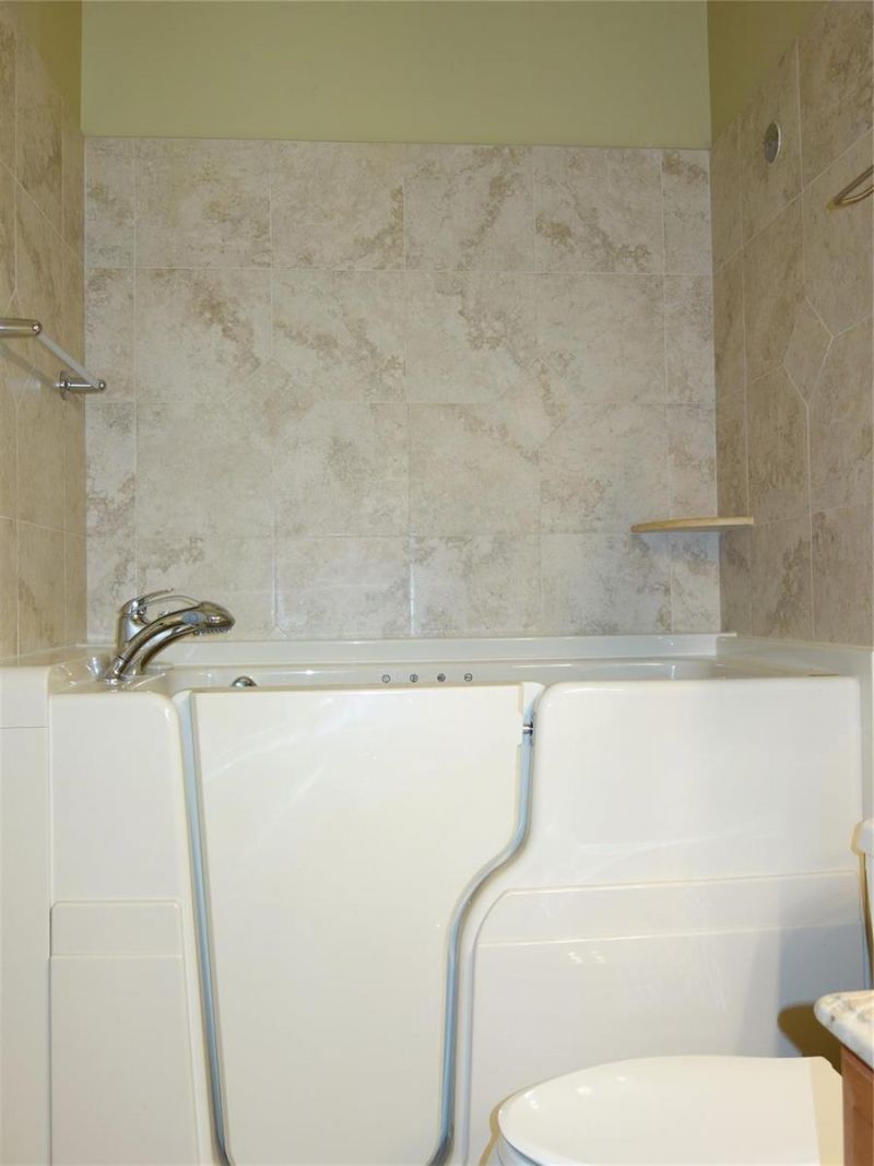 4106 Carriage Drive , Unit 5C, Pompano Beach, FL 33069 Photo