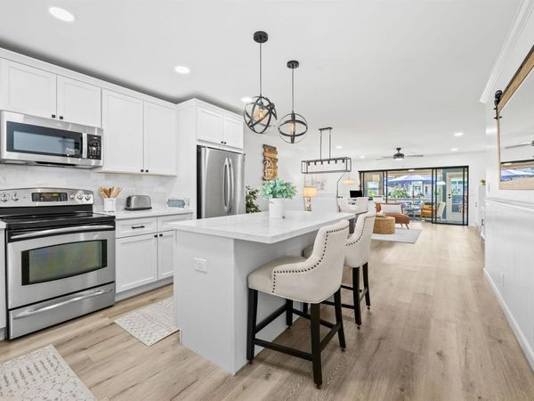 2400 NE 36th Street , Unit 3, Lighthouse Point, FL 33064