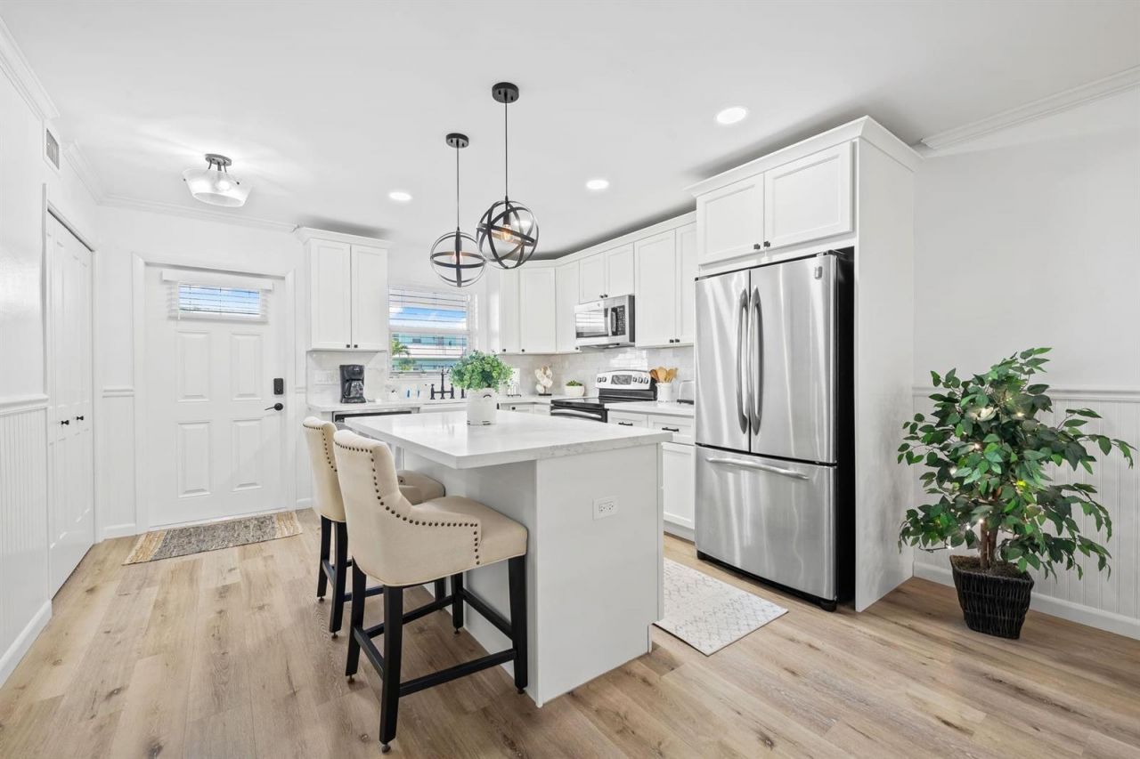2400 NE 36th Street , Unit 3, Lighthouse Point, FL 33064 Photo