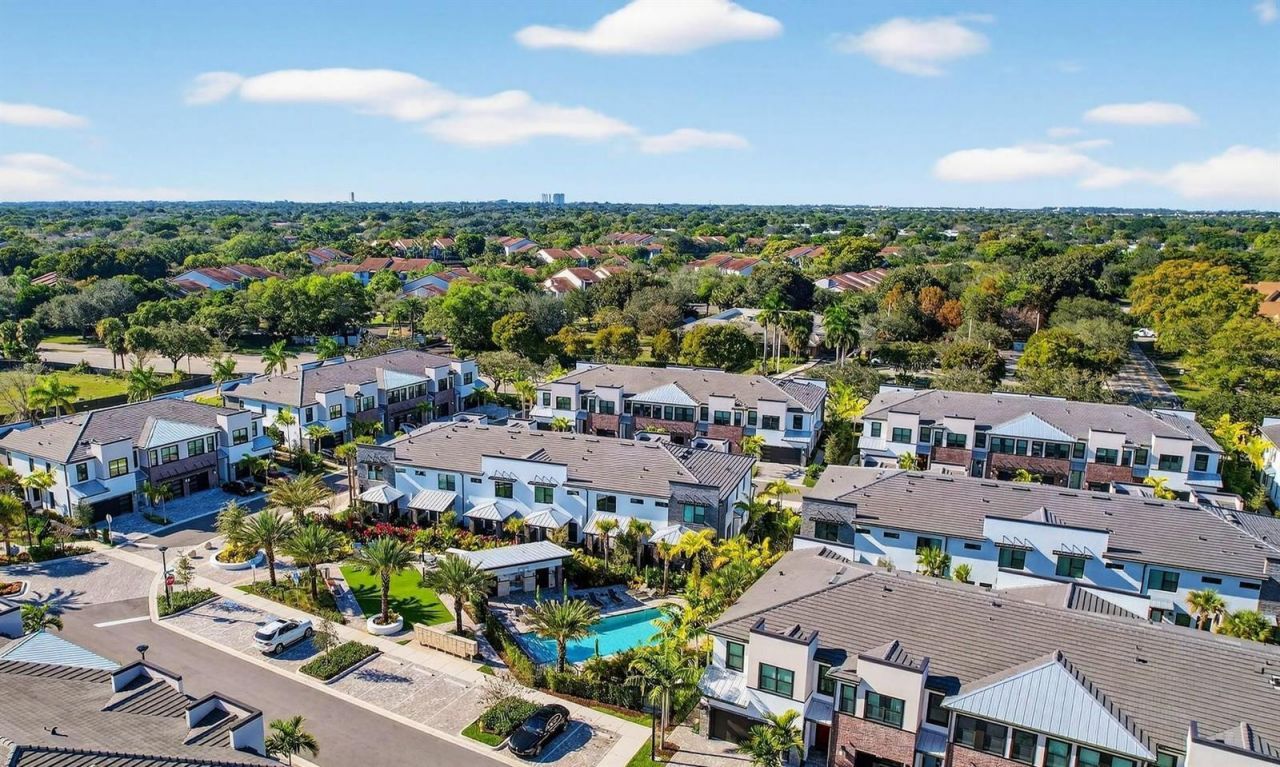 770 NW 82nd Terrace , Plantation, FL 33324 Photo
