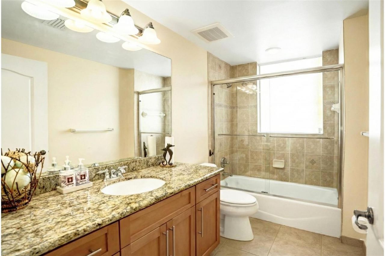 1395 S Ocean Boulevard , Unit 402, Pompano Beach, FL 33062 Photo